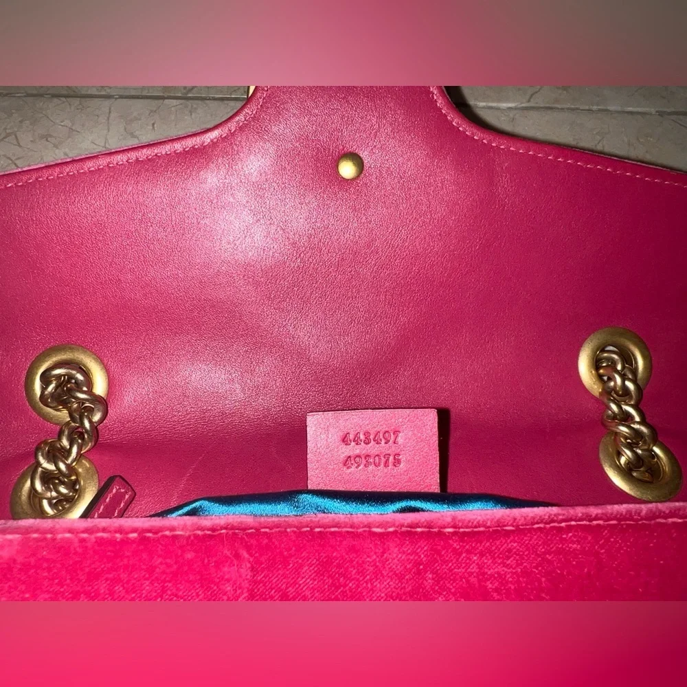 Gucci GG Marmont Velvet Small Bag – Fuchsia Pink | COA - Picture 10 of 11